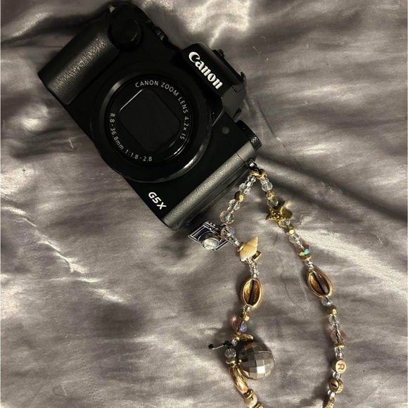 Canon G5X Digital Camera in Black - Picture 3 of 3